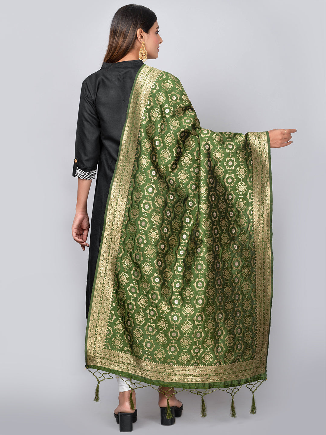Rich Banarasi jacquard dupatta with intricate woven patterns and traditional motifs, showcasing a luxurious texture—perfect for festive occasions and ethnic wear.