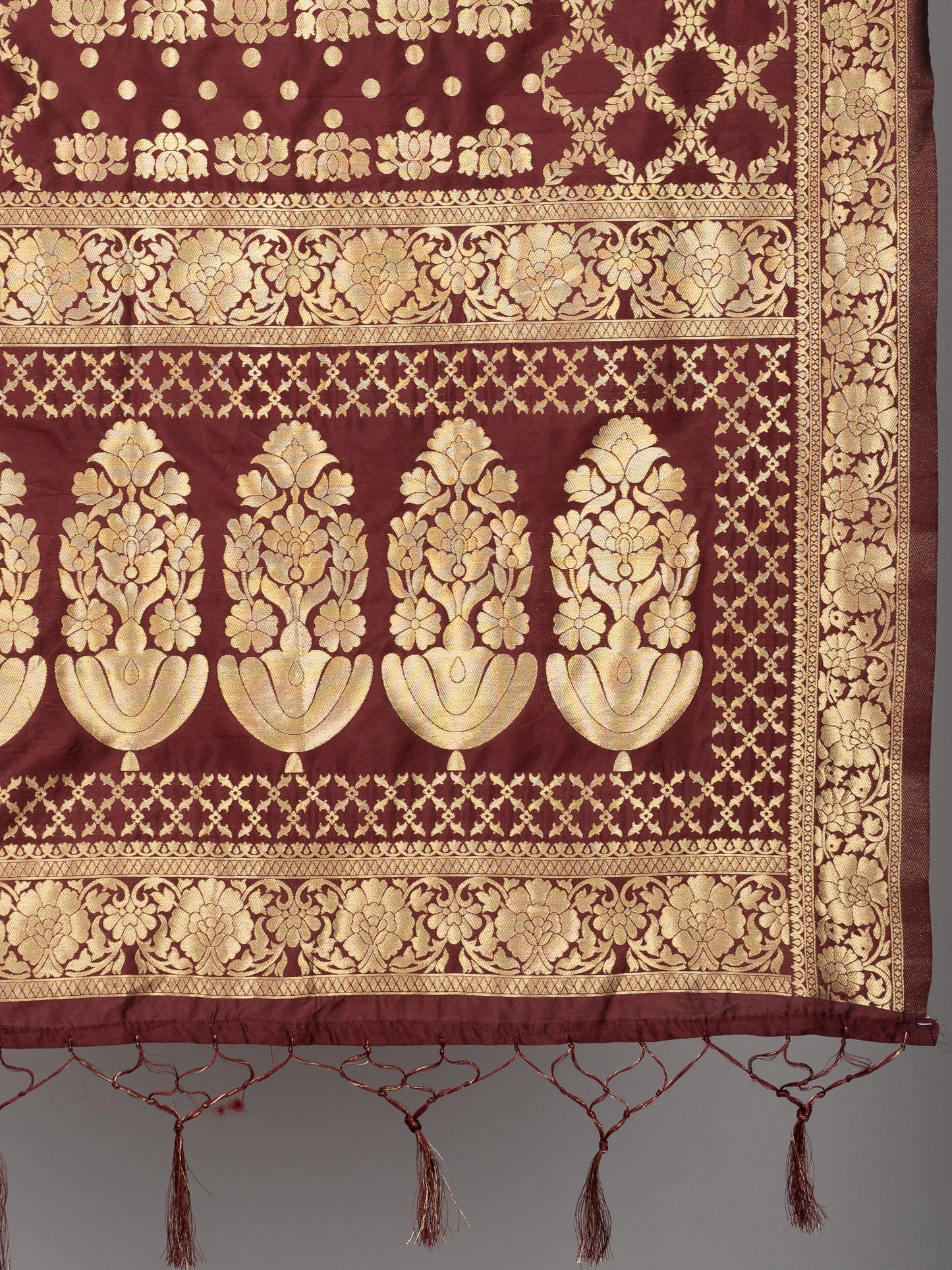 Rich Banarasi jacquard dupatta with intricate woven patterns and traditional motifs, showcasing a luxurious texture—perfect for festive occasions and ethnic wear.