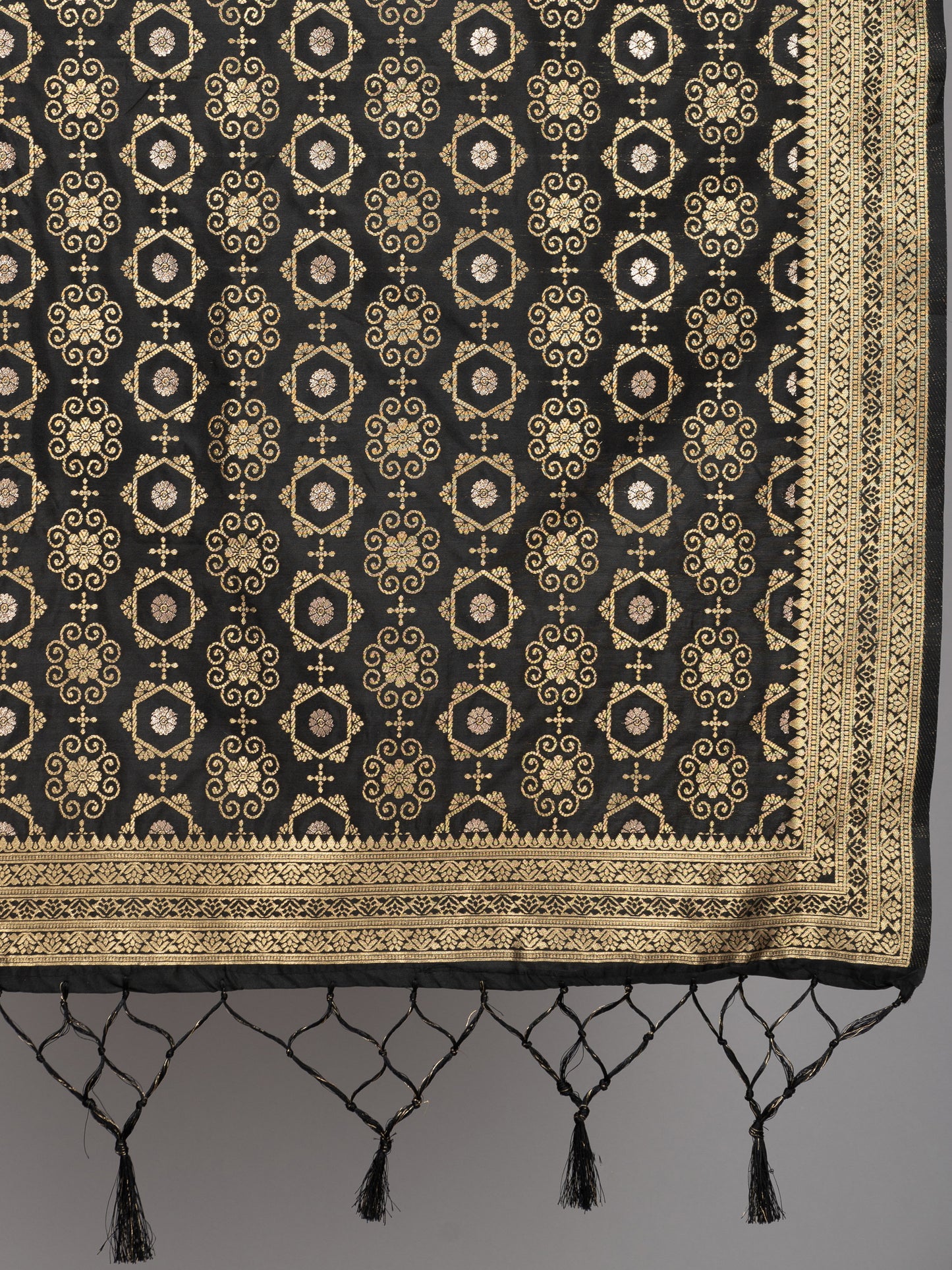 Rich Banarasi jacquard dupatta with intricate woven patterns and traditional motifs, showcasing a luxurious texture—perfect for festive occasions and ethnic wear.