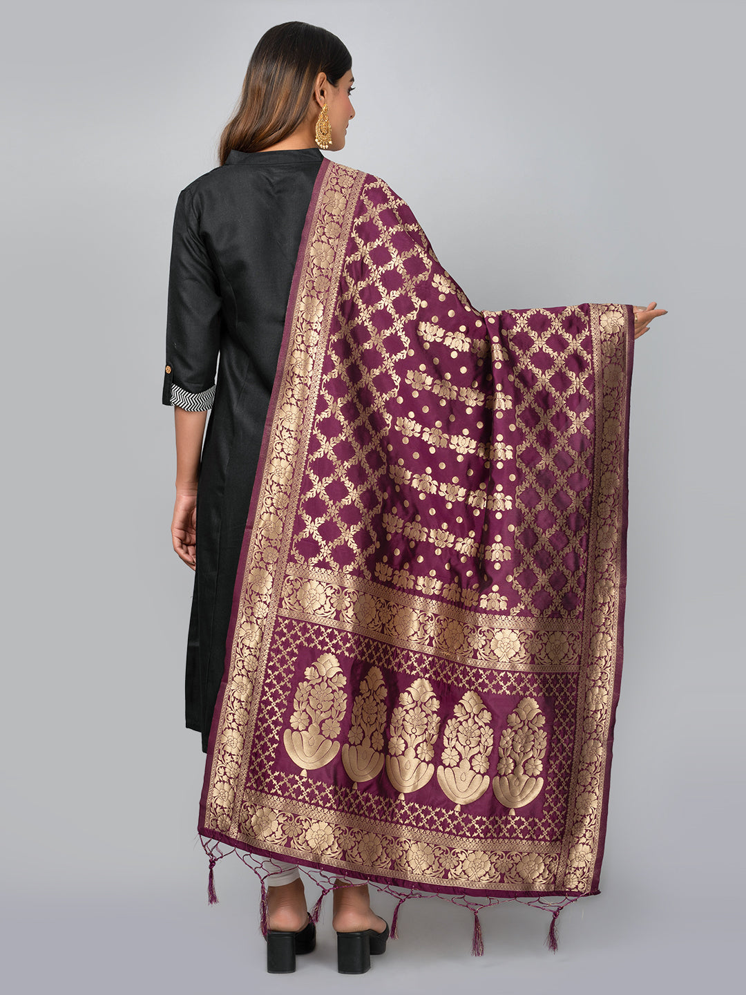 Rich Banarasi jacquard dupatta with intricate woven patterns and traditional motifs, showcasing a luxurious texture—perfect for festive occasions and ethnic wear.