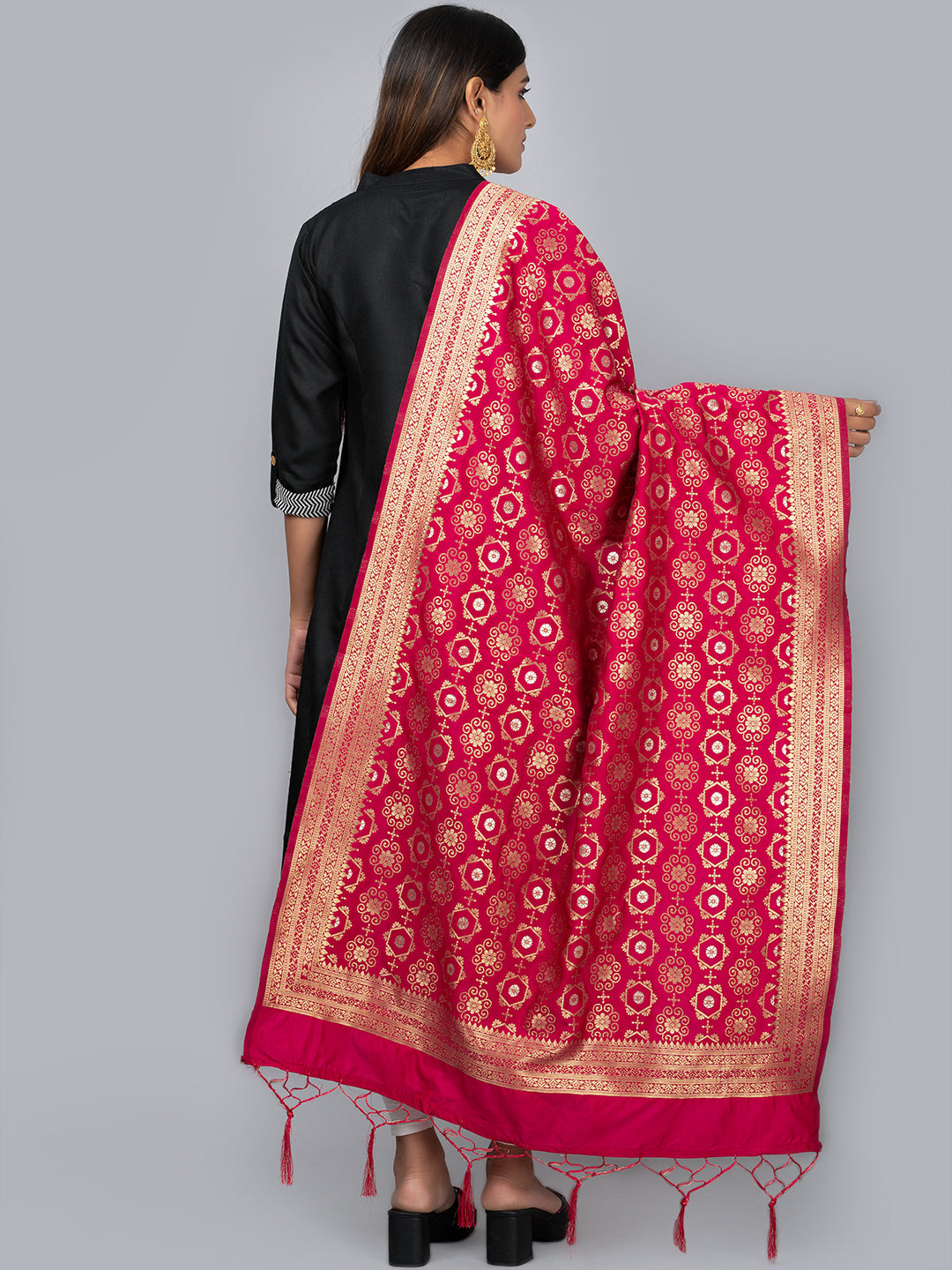 Rich Banarasi jacquard dupatta with intricate woven patterns and traditional motifs, showcasing a luxurious texture—perfect for festive occasions and ethnic wear.