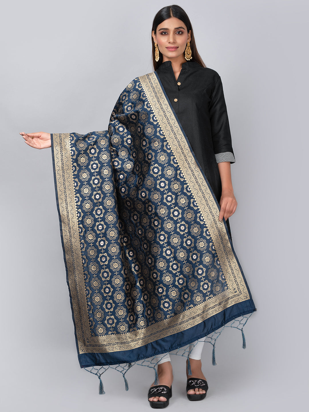 Rich Banarasi jacquard dupatta with intricate woven patterns and traditional motifs, showcasing a luxurious texture—perfect for festive occasions and ethnic wear.