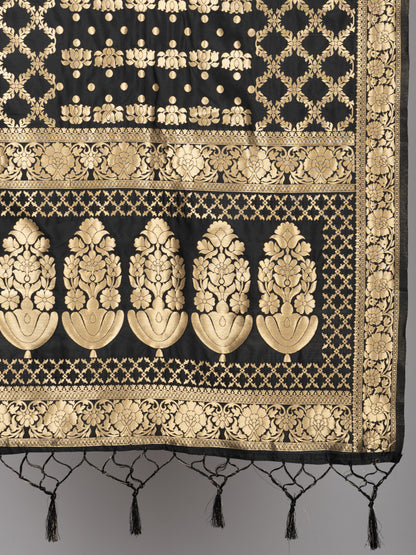 Rich Banarasi jacquard dupatta with intricate woven patterns and traditional motifs, showcasing a luxurious texture—perfect for festive occasions and ethnic wear.