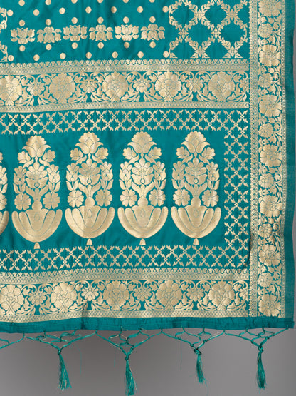 Rich Banarasi jacquard dupatta with intricate woven patterns and traditional motifs, showcasing a luxurious texture—perfect for festive occasions and ethnic wear.