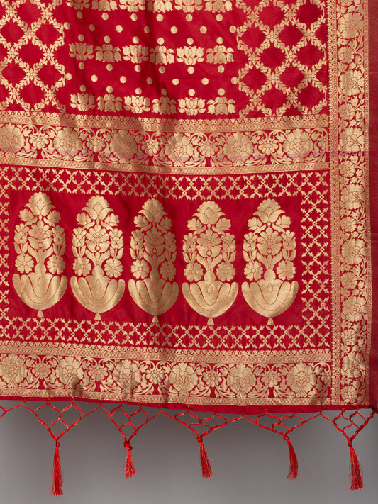 Rich Banarasi jacquard dupatta with intricate woven patterns and traditional motifs, showcasing a luxurious texture—perfect for festive occasions and ethnic wear.