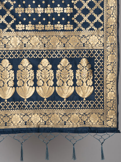 Rich Banarasi jacquard dupatta with intricate woven patterns and traditional motifs, showcasing a luxurious texture—perfect for festive occasions and ethnic wear.