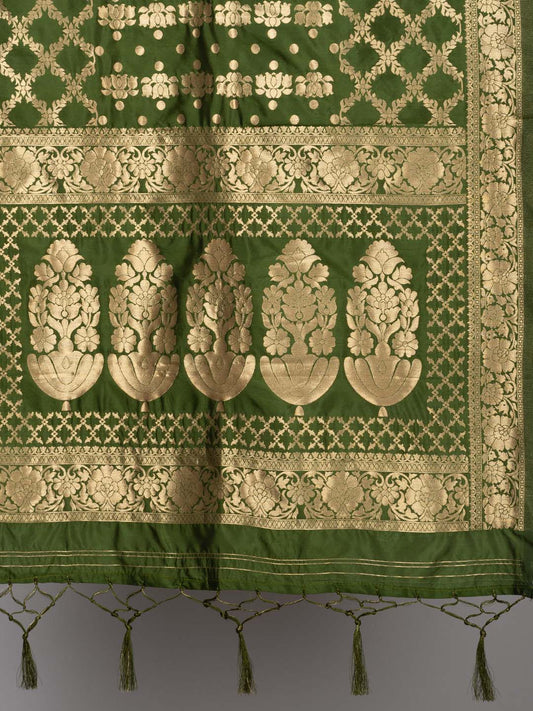 Rich Banarasi jacquard dupatta with intricate woven patterns and traditional motifs, showcasing a luxurious texture—perfect for festive occasions and ethnic wear.