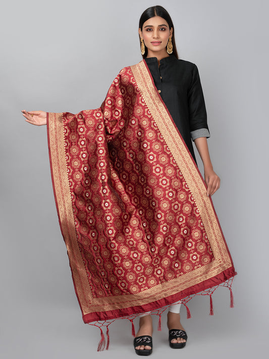 Rich Banarasi jacquard dupatta with intricate woven patterns and traditional motifs, showcasing a luxurious texture—perfect for festive occasions and ethnic wear.