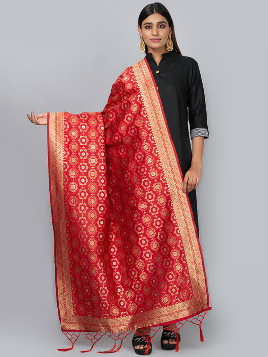 Rich Banarasi jacquard dupatta with intricate woven patterns and traditional motifs, showcasing a luxurious texture—perfect for festive occasions and ethnic wear.