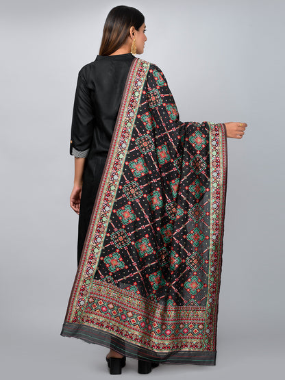 "Elegant Kashmiri jacquard dupatta with intricate traditional motifs, rich textures, and vibrant colors – ideal for festive and ethnic styling by Negchaar"
